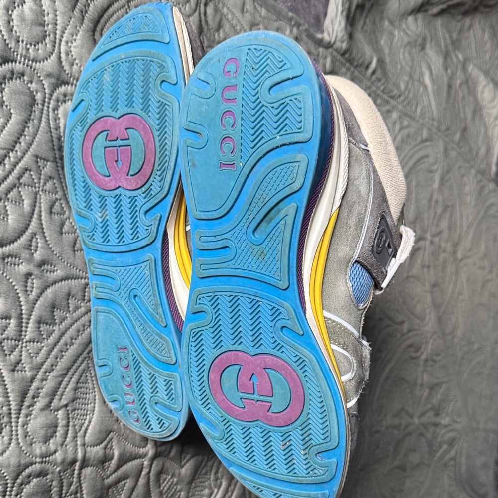 Gucci Sneakers - Picture 6 of 7